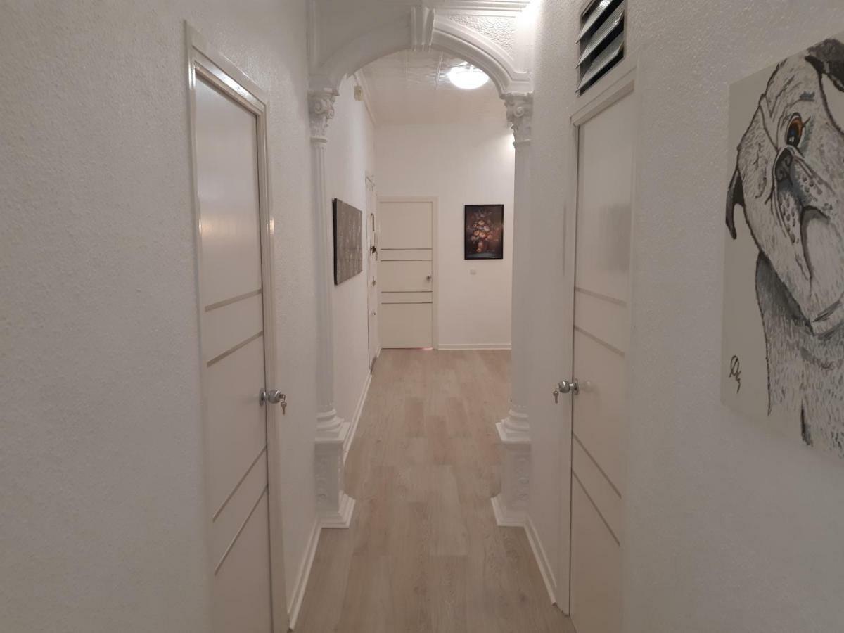 Wonderful Apartment In The Center By The Sea Alicante Kültér fotó